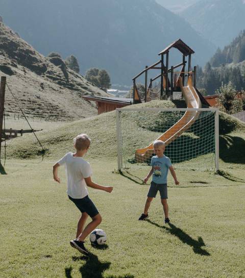 Fußballplatz beim Abenteuerspielplatz