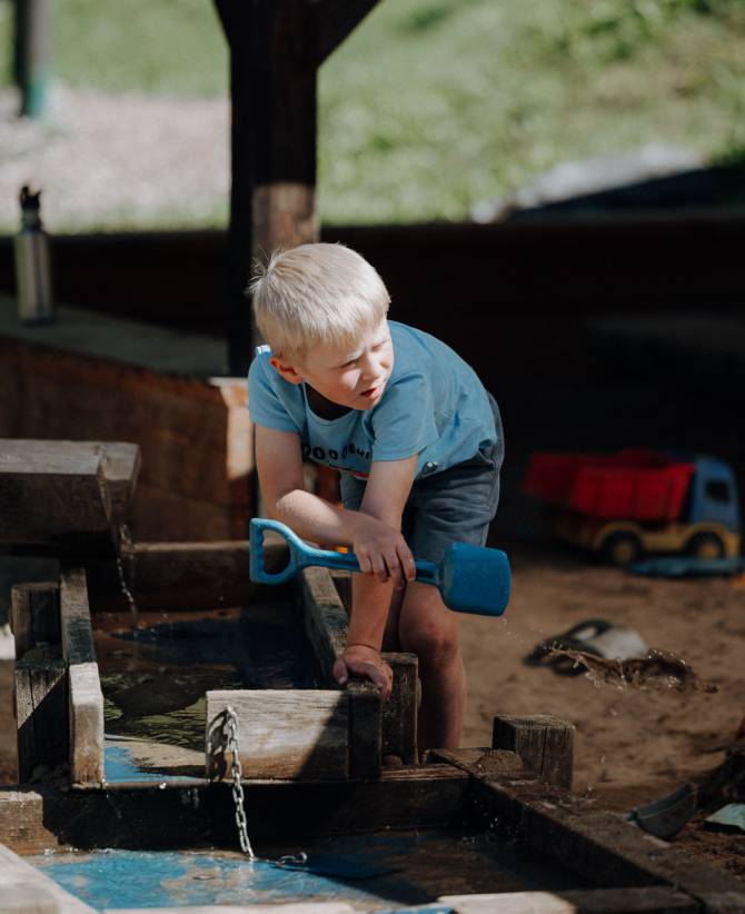 Indoor & Outdoor Play Worlds: A New Favourite Adventure Every Day - Familienhotel Oberkarteis