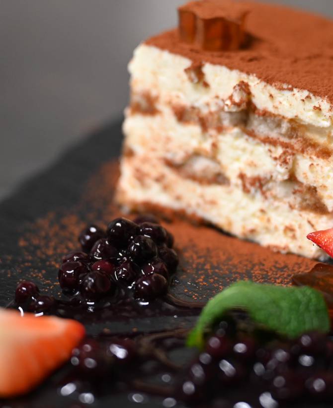 Four-course choice menu in the evening: Dinner time for young and old - Familienhotel Oberkarteis