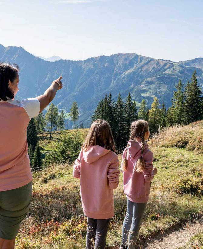 Summer at the Happy Club: Experience nature & little adventures - Familienhotel Oberkarteis