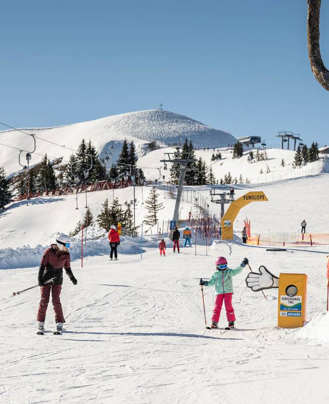 Großarltal-Dorfgastein Ski Area: Skiing in the Region - Familienhotel Oberkarteis