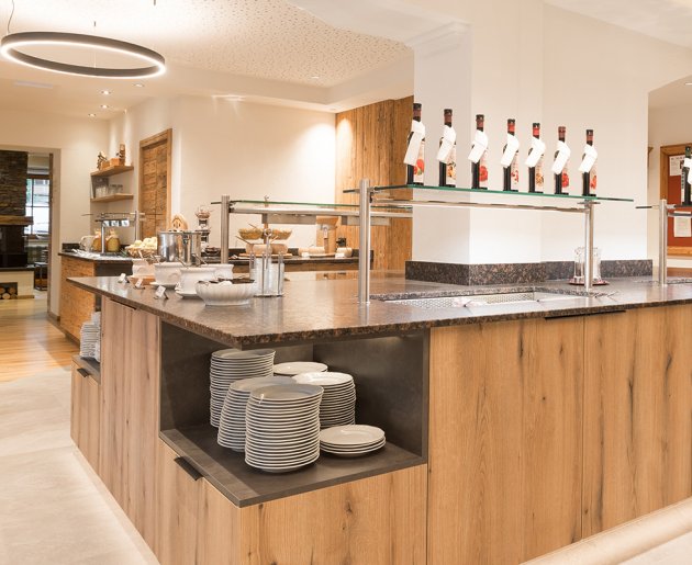 Frühstücksbuffet im Familienhotel Oberkarteis