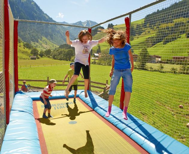Trampolin Hüpfen