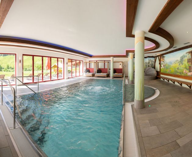 Familienhotel Oberkarteis mit Hallenbad