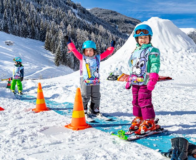 Kinderbetreuung im Winter