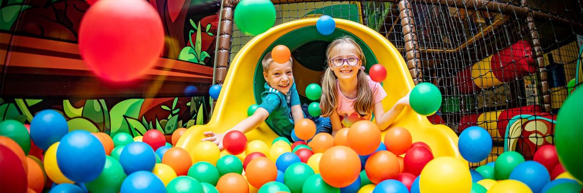 Viel Platz zum Spielen in der 200 m² großen Spielhalle