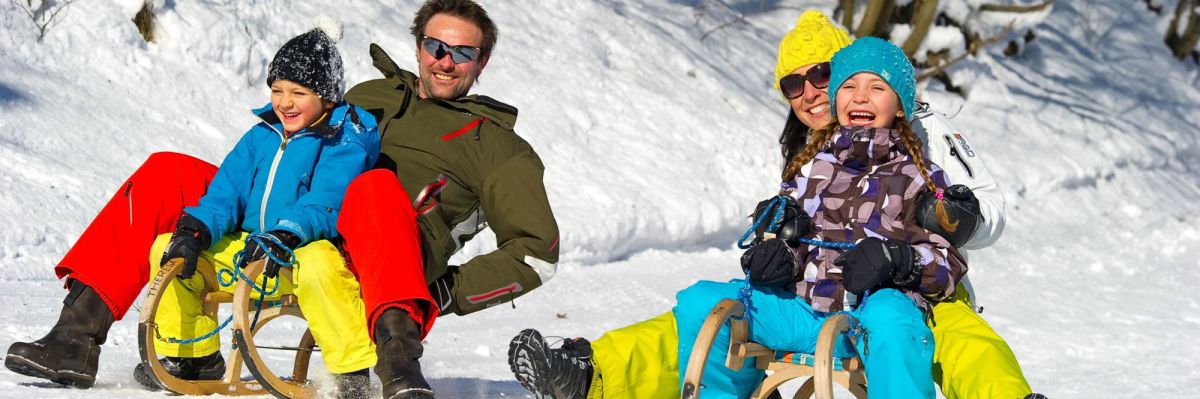 Aktiver Familien-Winterurlaub im Familotel