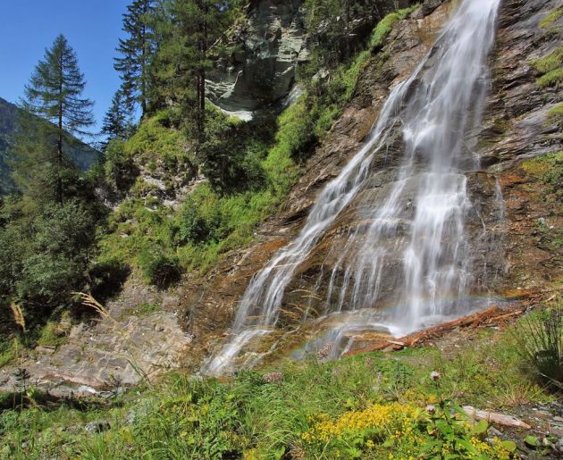 Wanderung vorbei am Kreealm-Wasserfall in Hüttschlag